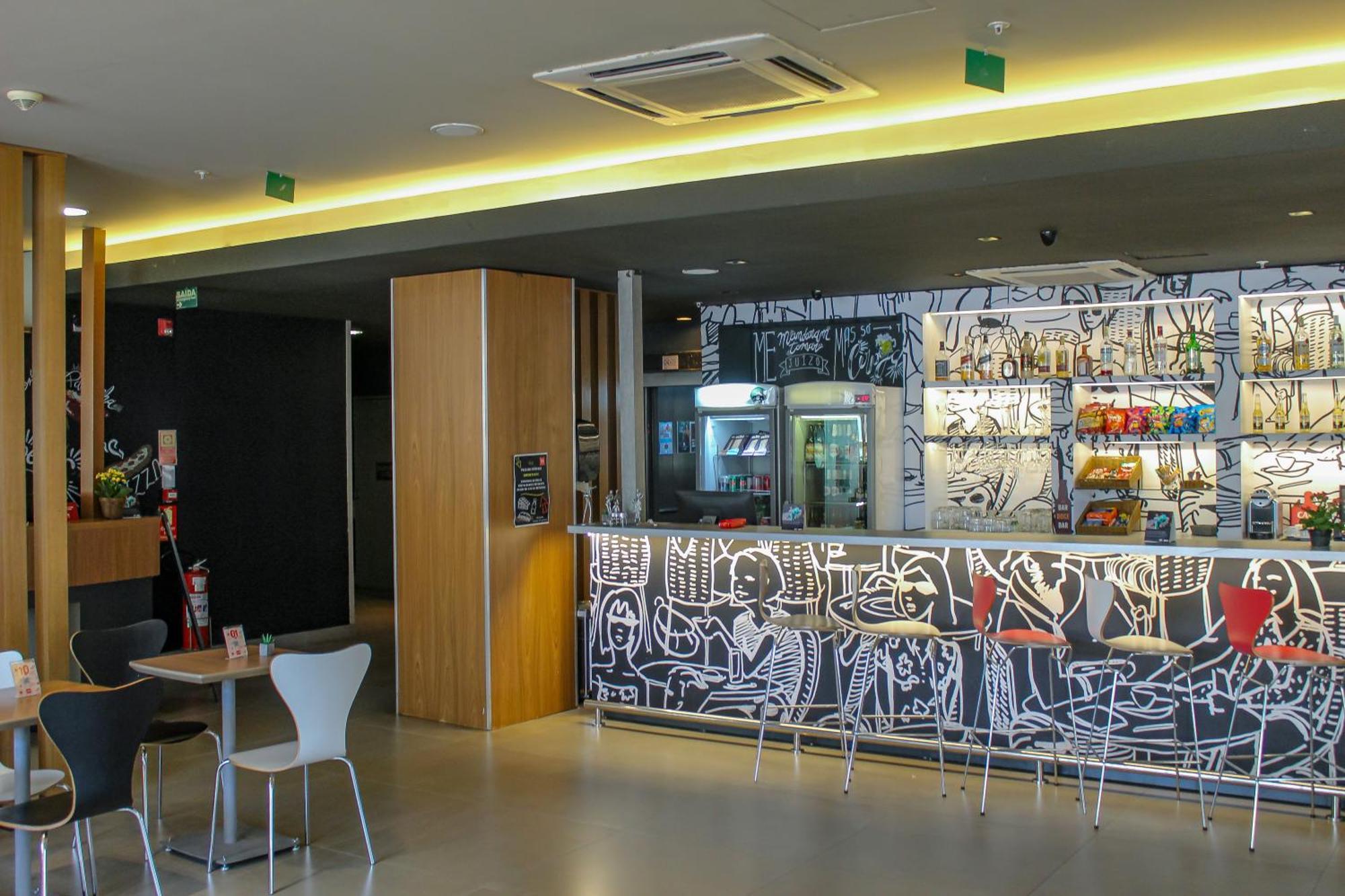Ibis Goiania Hotel Buitenkant foto