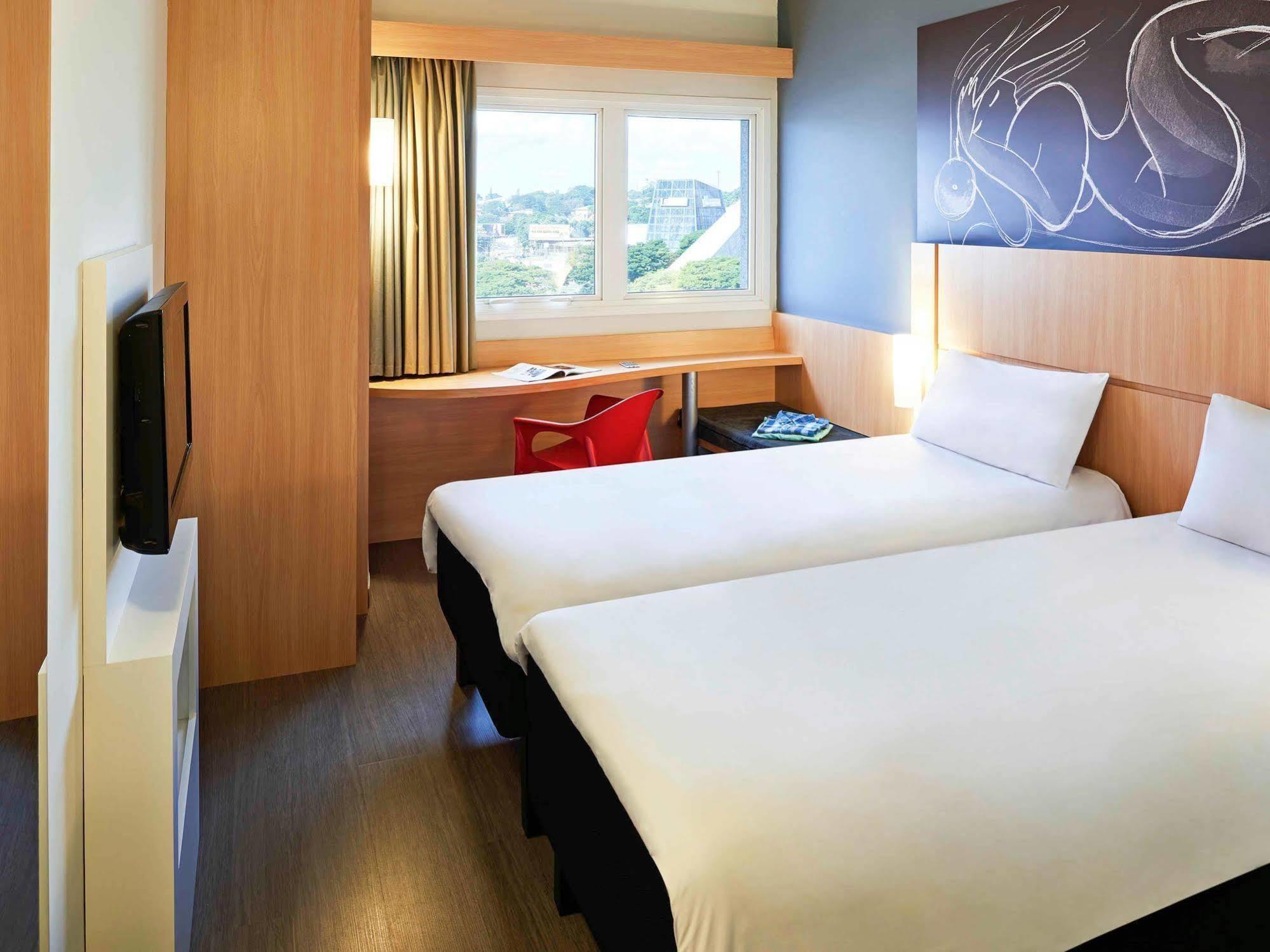 Ibis Goiania Hotel Buitenkant foto